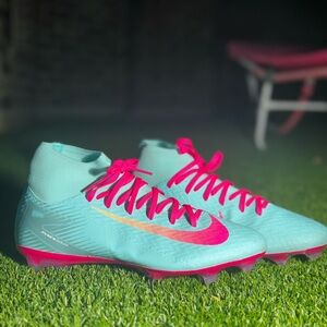 Nike Women's Aqua and Pink Athletic Shoes